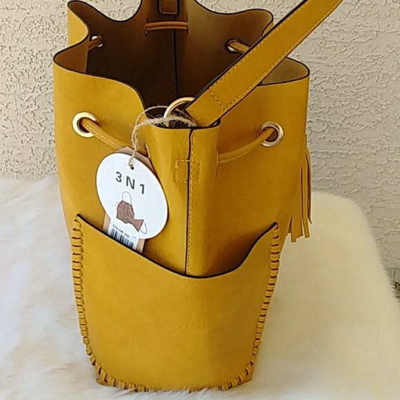 Draw string Tassel handbag set 12.75(L)X6.50(W)X12 - Picture 3 of 8